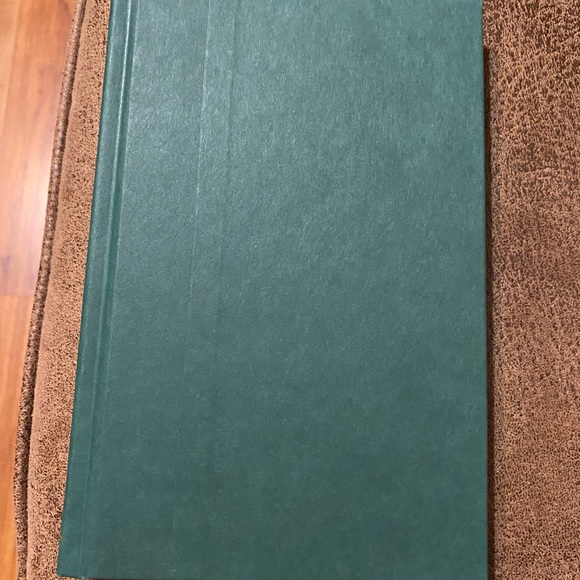 “A Ghost Tale for Christmas Time” Children’s Book Magic Tree House Series #44 - Picture 12 of 16